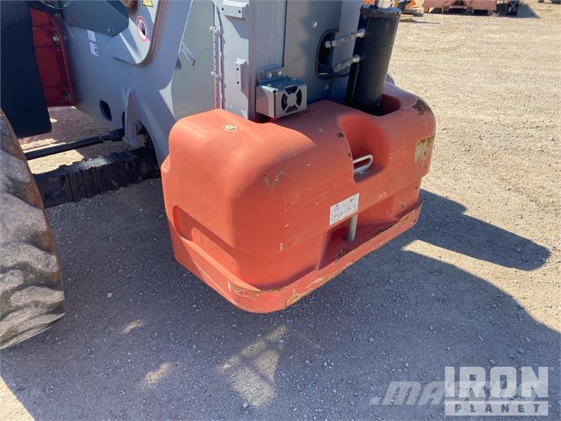 SkyJack SJ843TH Telehandler مناولات متداخلة