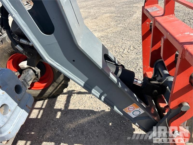 SkyJack SJ843TH Telehandler Carretillas telescópicas