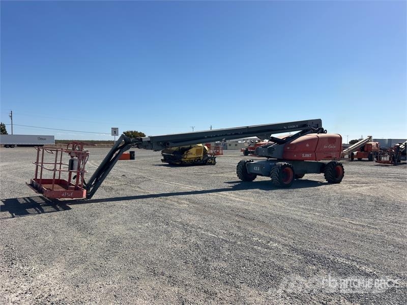 SkyJack SJ86T 4WD Diesel Articulating Boom Lift Articulated boom lifts