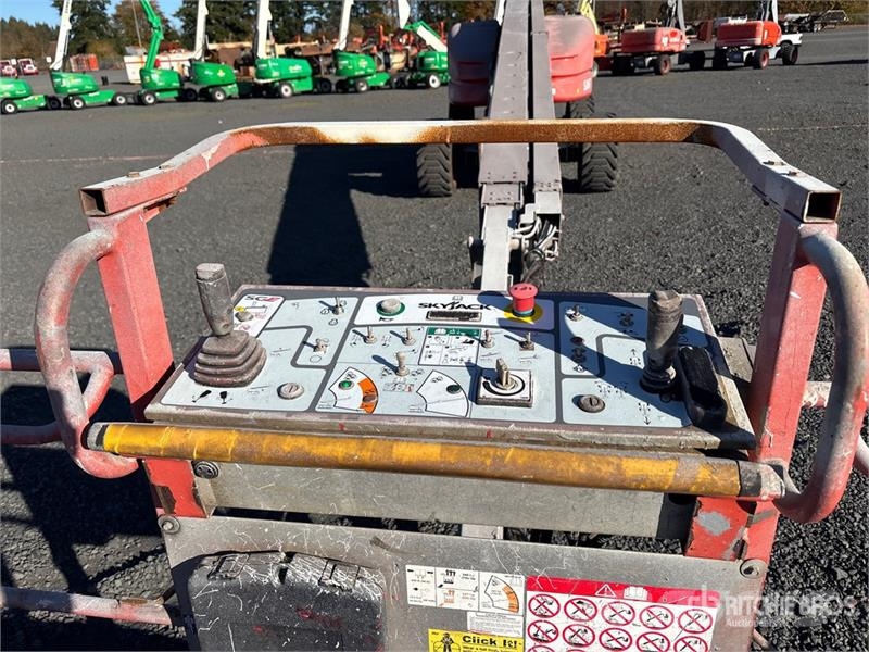 SkyJack SJ86T 4WD Diesel Telescopic Boom Lift Plataformas de trabajo telescópica
