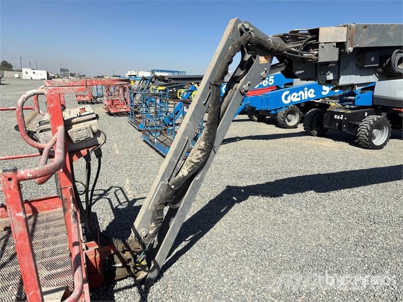 SkyJack SJ86T 4WD Diesel Telescopic Boom Lift Телескопические подъемники
