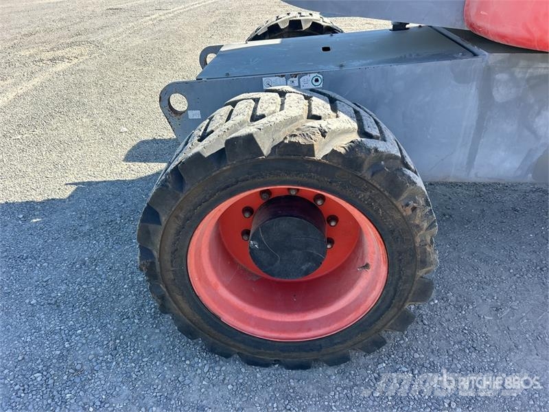 SkyJack SJ86T 4WD Diesel Articulating Boom Lift Articulated boom lifts