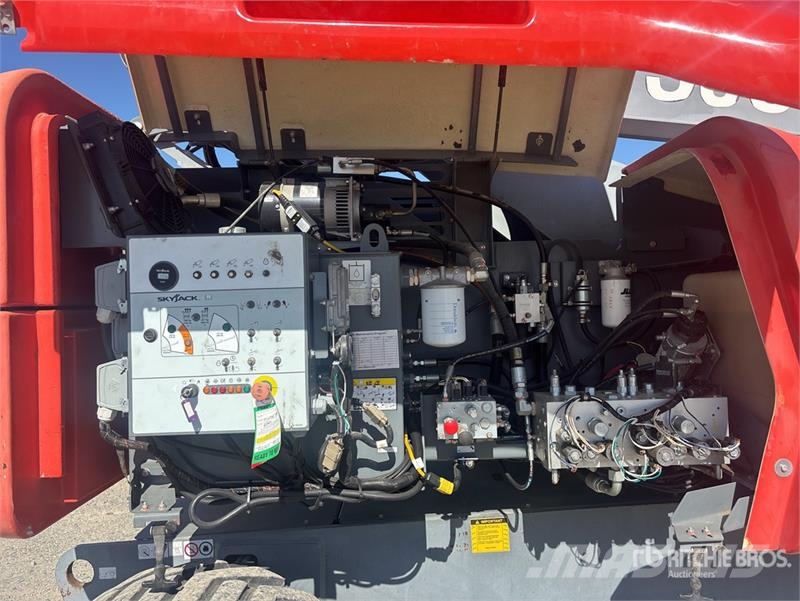 SkyJack SJ86T 4WD Diesel Telescopic Boom Lift Plataformas elevatórias telescópicas