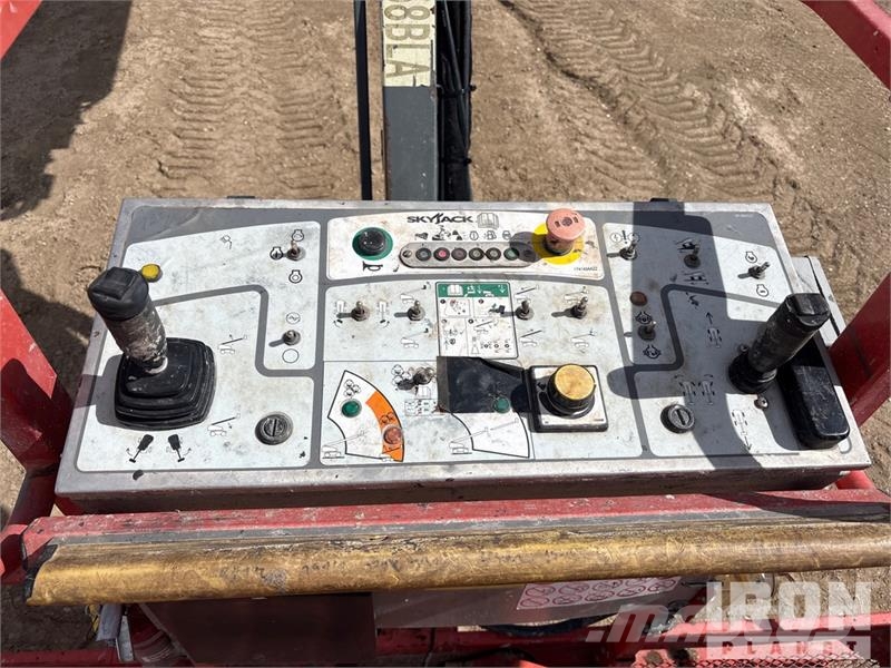 SkyJack SJ86T 4WD Diesel Telescopic Boom Lift Teleskoop poomtõstukid