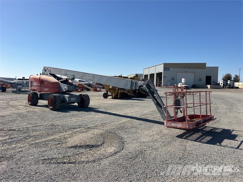 SkyJack SJ86T 4WD Diesel Articulating Boom Lift Articulated boom lifts