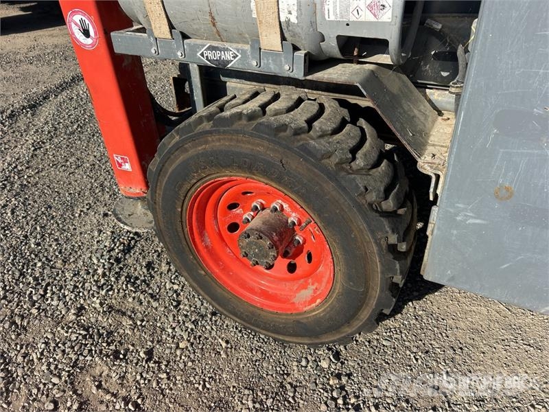 SkyJack SJ8841 RT Ollós emelők