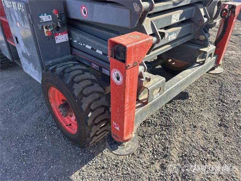 SkyJack SJ8841 RT Ollós emelők