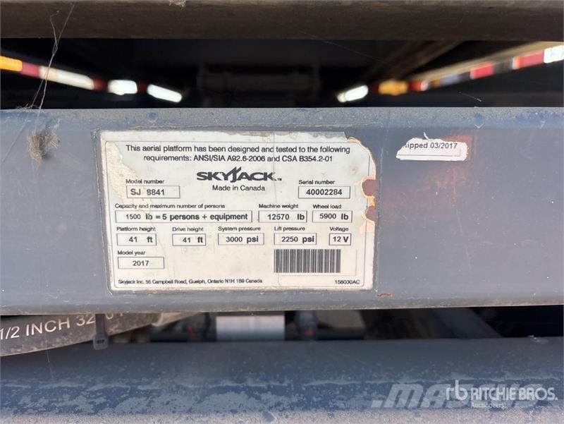 SkyJack SJ8841RT 4x4 Dual Fuel Scissor Lift Scissor lifts