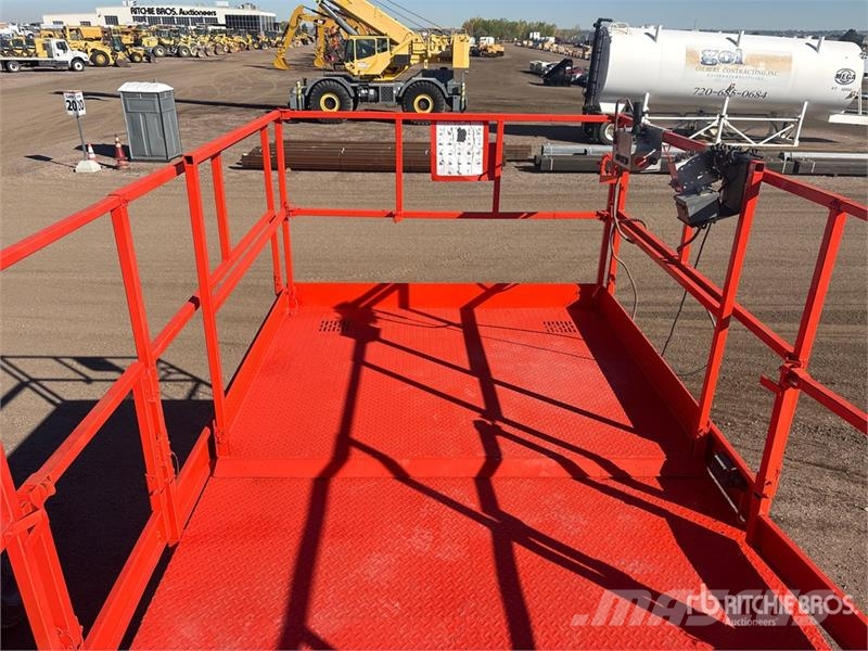 SkyJack SJ9250 RT 4x4 Dual Fuel Scissor Lift Scheren-Arbeitsbühnen