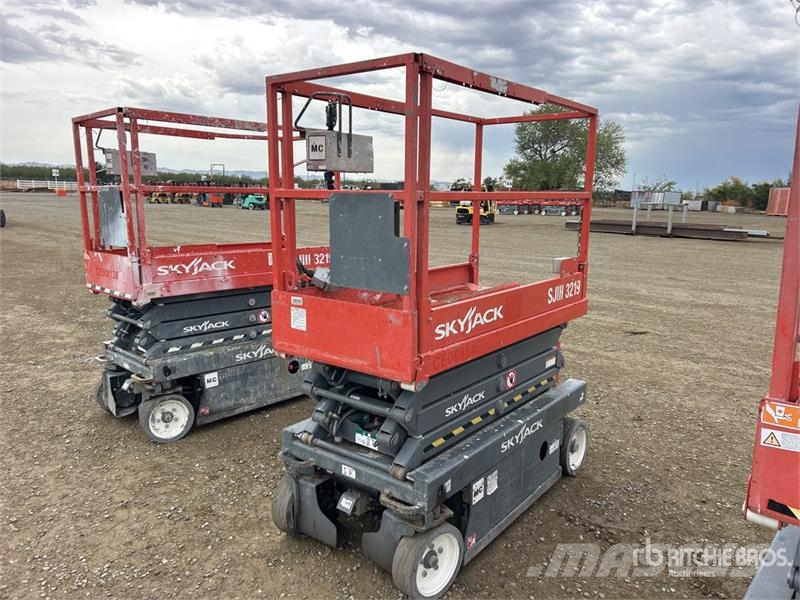 SkyJack SJIII-3219 Electric Scissor Lift Plataformas tijera