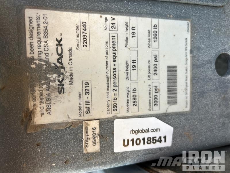 SkyJack SJIII-3219 Electric Scissor Lift Scissor lifts