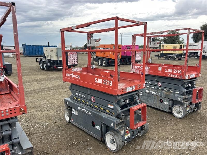 SkyJack SJIII-3219 Electric Scissor Lift Plataformas tijera