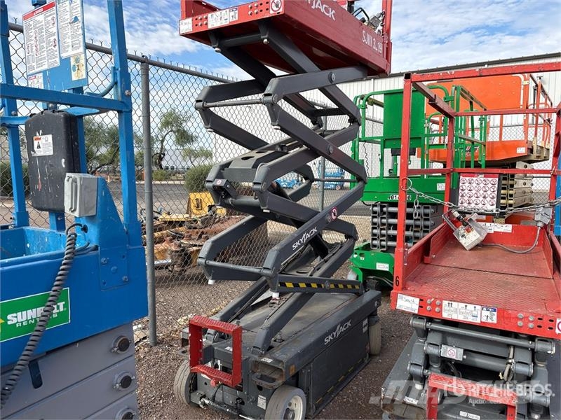 SkyJack SJIII-3219 Electric Scissor Lift Ανυψωτήρες ψαλιδωτής άρθρωσης
