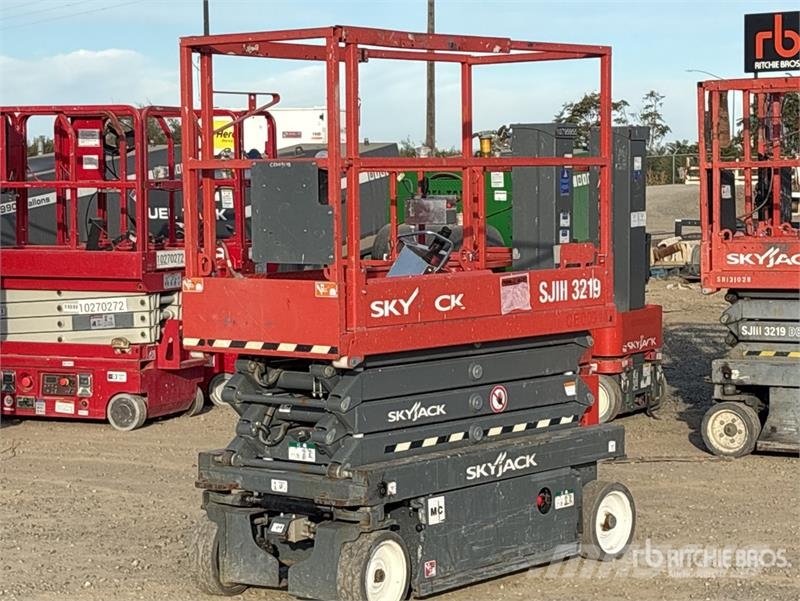 SkyJack SJIII-3219 Electric Scissor Lift Plataformas tijera