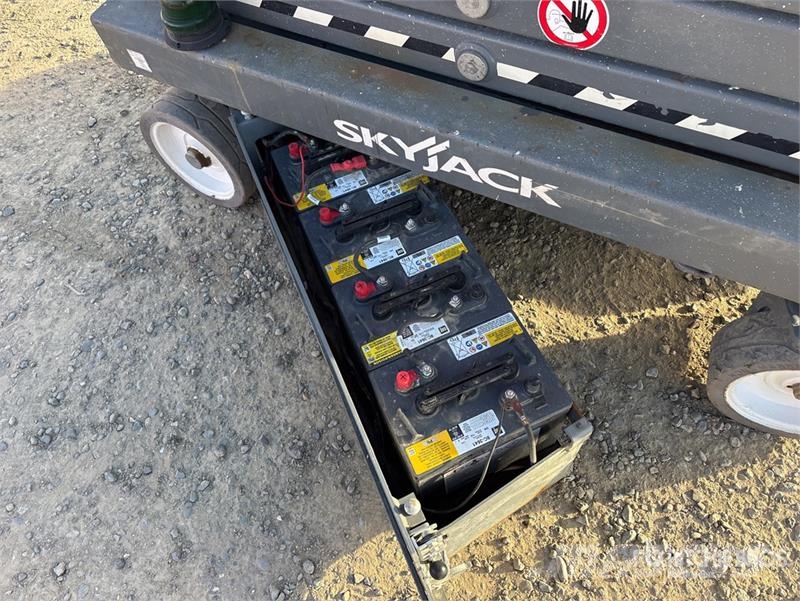 SkyJack SJIII-3219 Electric Scissor Lift Plataformas tijera