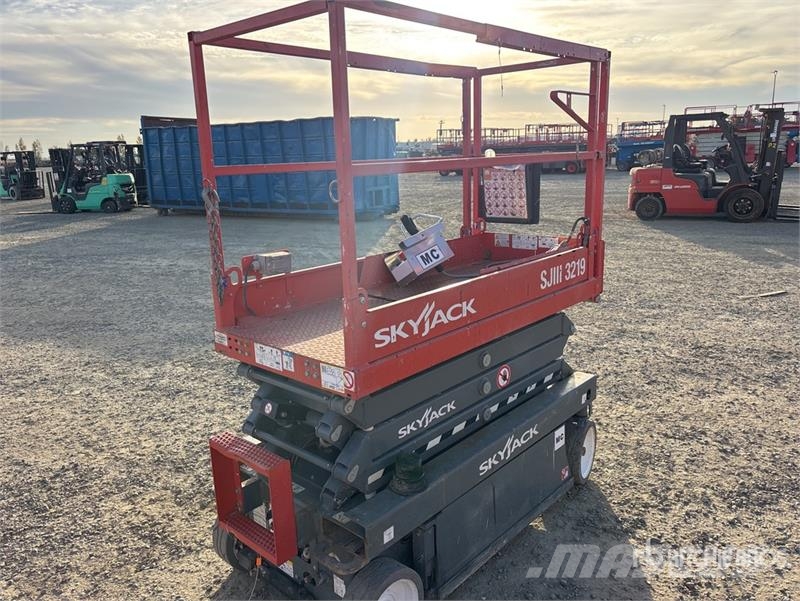 SkyJack SJIII-3219 Electric Scissor Lift Plataformas tijera