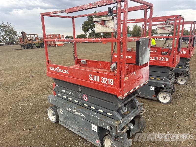 SkyJack SJIII-3219 Electric Scissor Lift Plataformas tijera