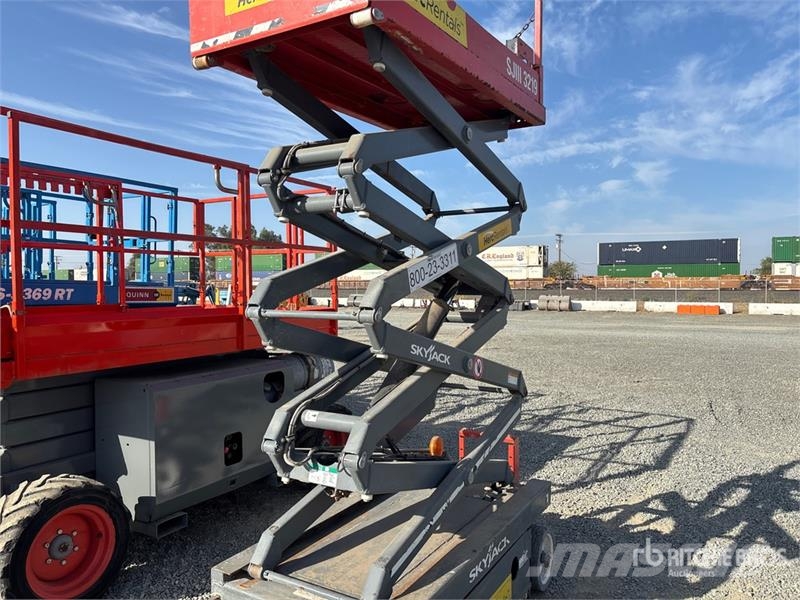 SkyJack SJIII 3219 Electric Scissor Lift Škaraste platforme