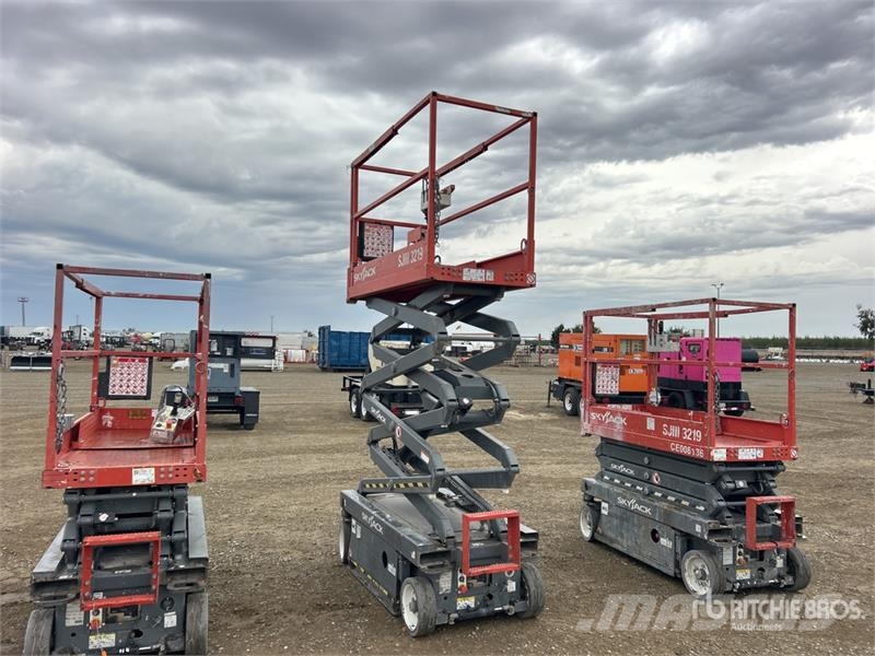 SkyJack SJIII-3219 Electric Scissor Lift Plataformas tijera