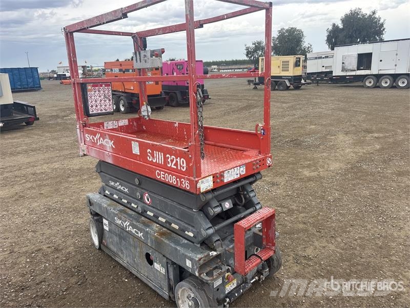 SkyJack SJIII-3219 Electric Scissor Lift Plataformas tijera