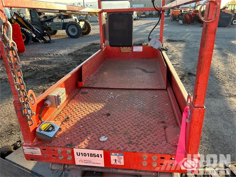SkyJack SJIII-3219 Electric Scissor Lift Scissor lifts