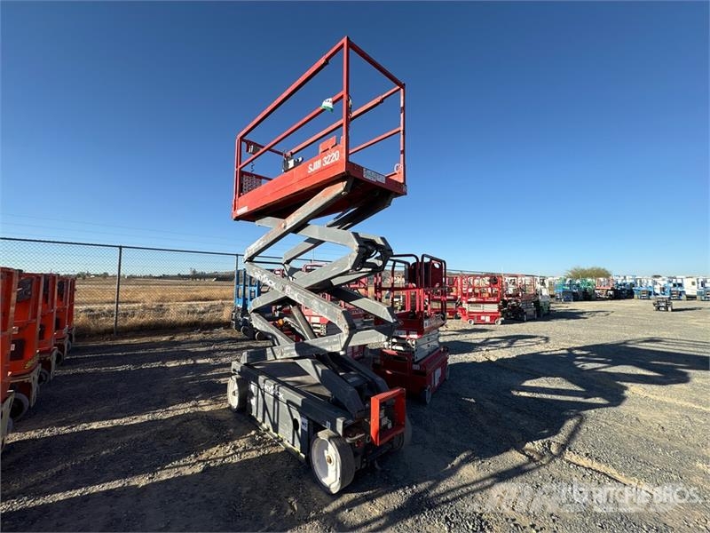 SkyJack SJIII 3220 Electric Scissor Lift Scissor lifts