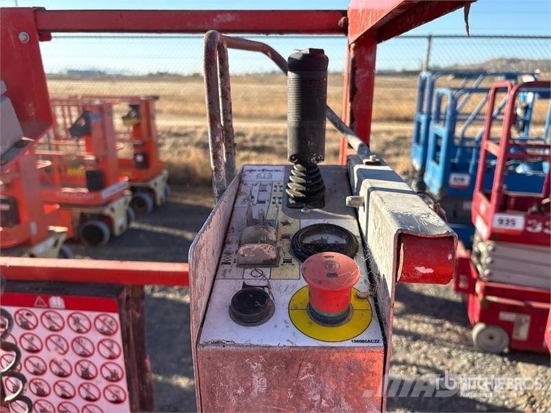 SkyJack SJIII 3220 Electric Scissor Lift Scissor lifts