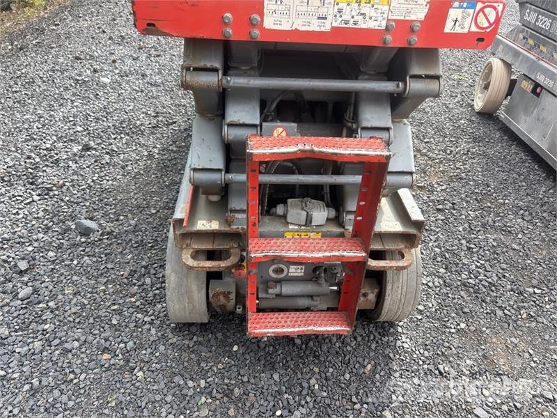 SkyJack SJIII 3226 Electric Scissor Lift رافعات مقصية الشكل