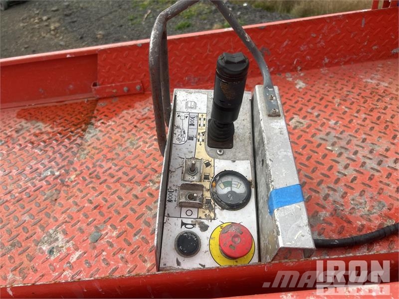 SkyJack SJIII 3226 Electric Scissor Lift 剪叉式升降机