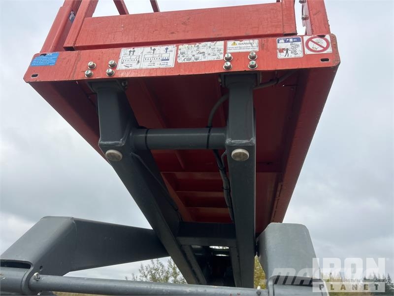 SkyJack SJIII 3226 Electric Scissor Lift 剪叉式升降机