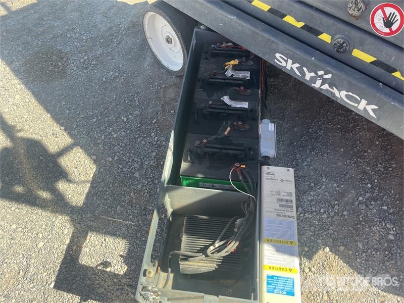 SkyJack SJIII 3226 Electric Scissor Lift Žirkliniai keltuvai
