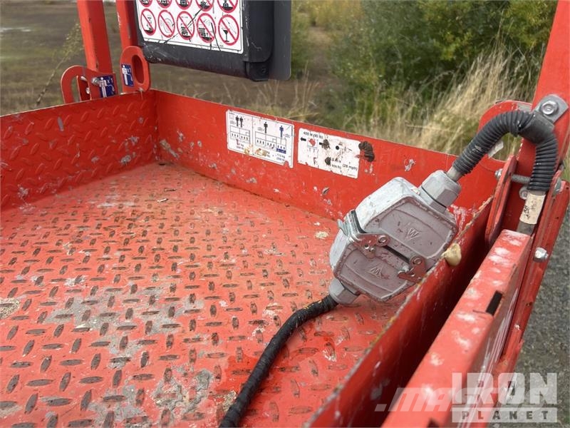SkyJack SJIII 3226 Electric Scissor Lift 剪叉式升降机