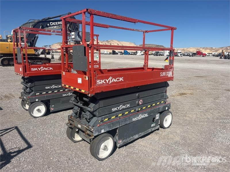 SkyJack SJIII 3226 Electric Scissor Lift Žirkliniai keltuvai