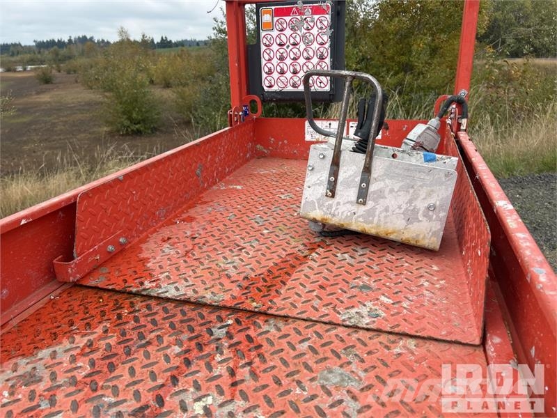 SkyJack SJIII 3226 Electric Scissor Lift 剪叉式升降机