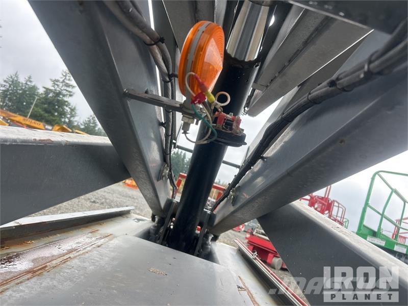 SkyJack SJIII 3226 Electric Scissor Lift 剪叉式升降机