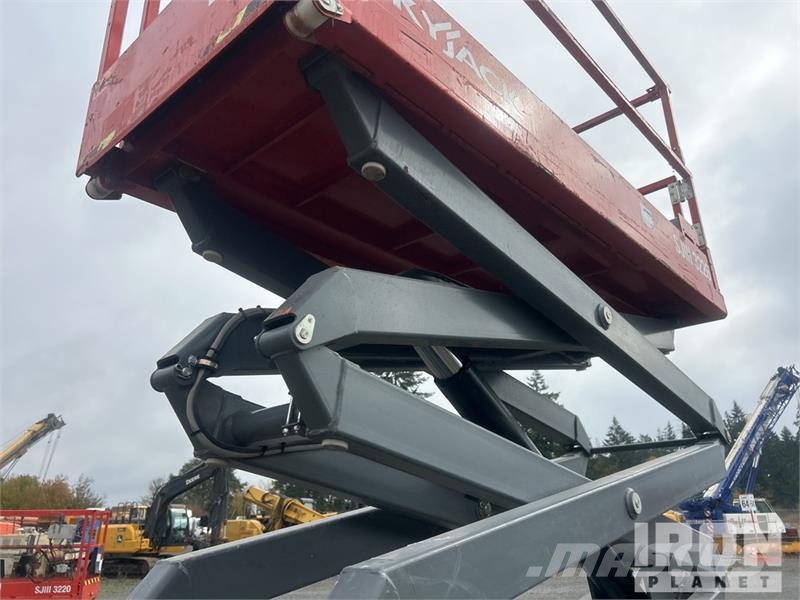 SkyJack SJIII 3226 Electric Scissor Lift 剪叉式升降机