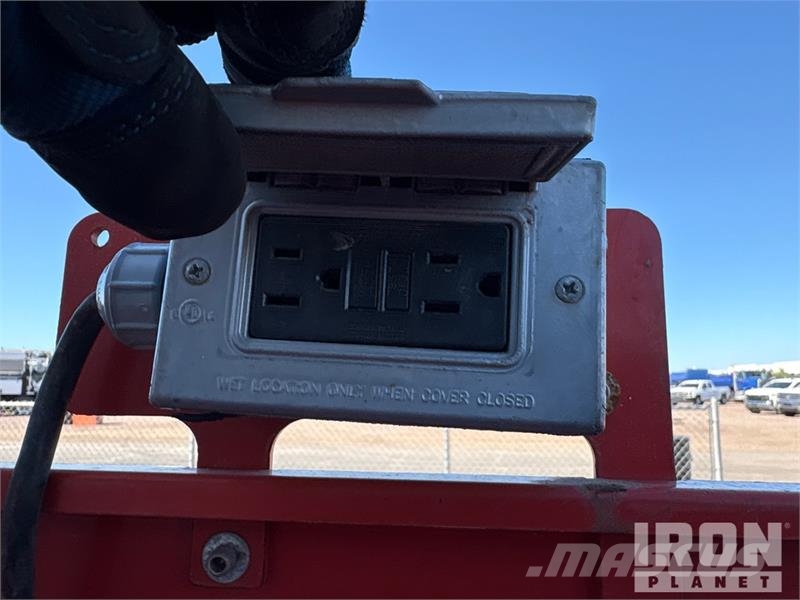 SkyJack SJIII-3226 Electric Scissor Lift 剪叉式升降机