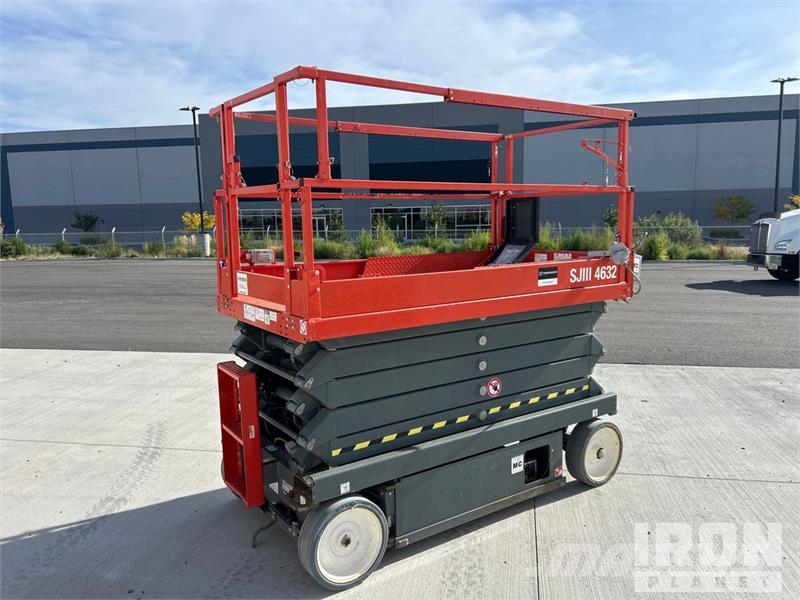 SkyJack SJIII 4632 Electric Scissor Lift Ollós emelők