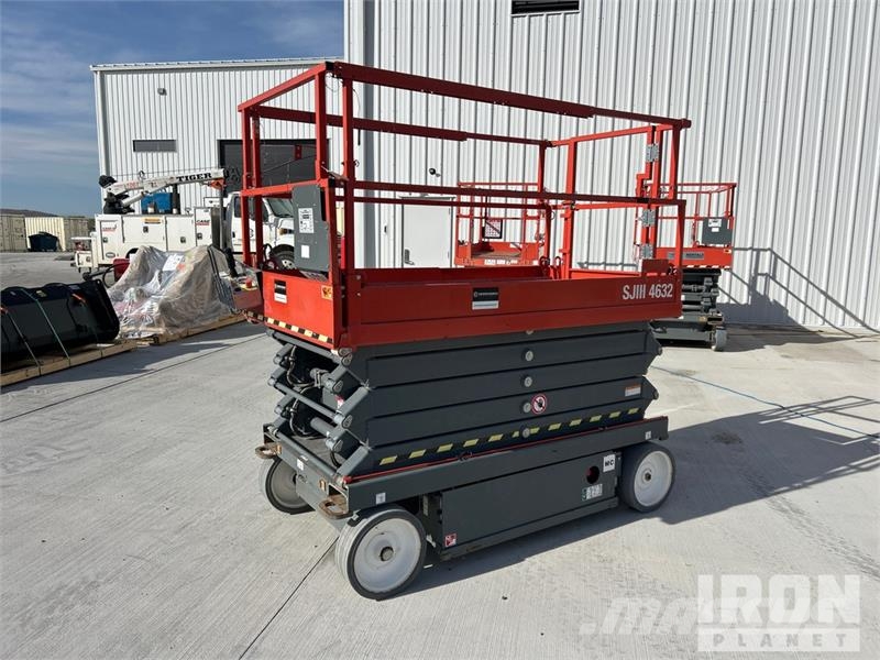 SkyJack SJIII 4632 Electric Scissor Lift Ollós emelők