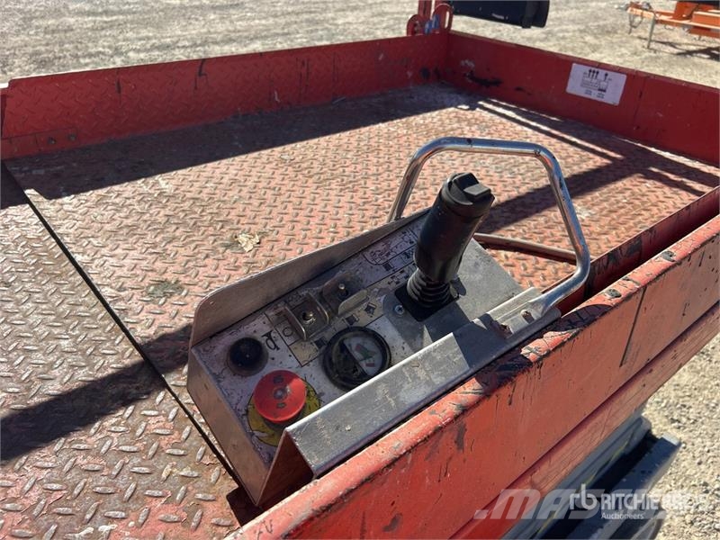 SkyJack SJIII 4632 Electric Scissor Lift Scissor lifts