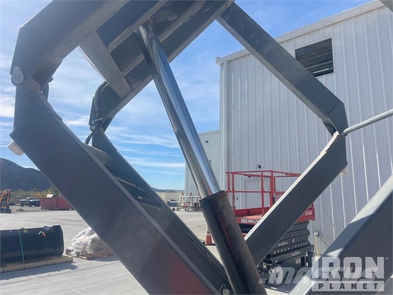 SkyJack SJIII-4632 Electric Scissor Lift Škarjaste dvižne ploščadi