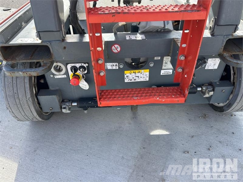 SkyJack SJIII 4632 Electric Scissor Lift Ollós emelők