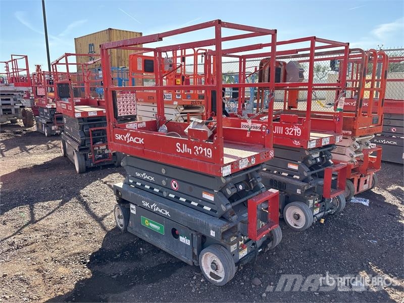 SkyJack SJIII3219 Electric Scissor Lift Scissor lifts