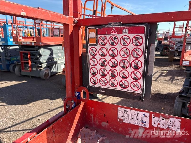 SkyJack SJIII3219 Electric Scissor Lift Scissor lifts