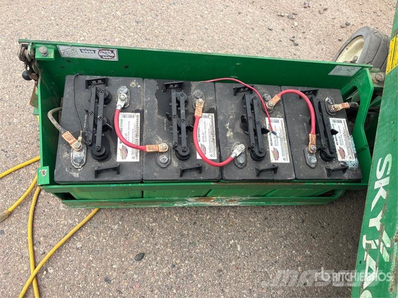 SkyJack SJIII3219 Electric Scissor Lift Scheren-Arbeitsbühnen