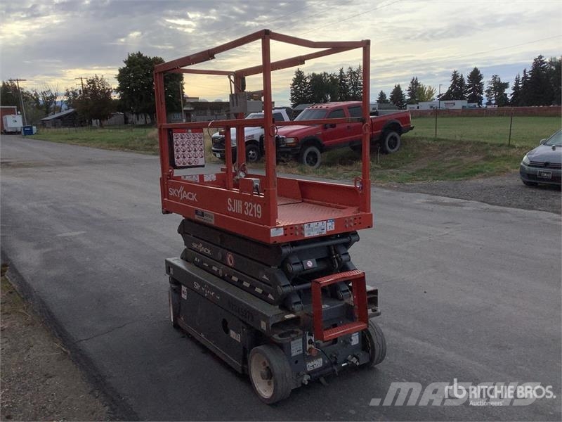 SkyJack SJIII3219 Electric Scissor Lift Scissor lifts