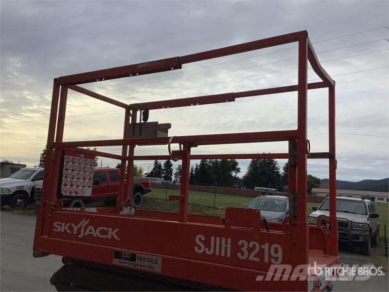 SkyJack SJIII3219 Electric Scissor Lift Scissor lifts