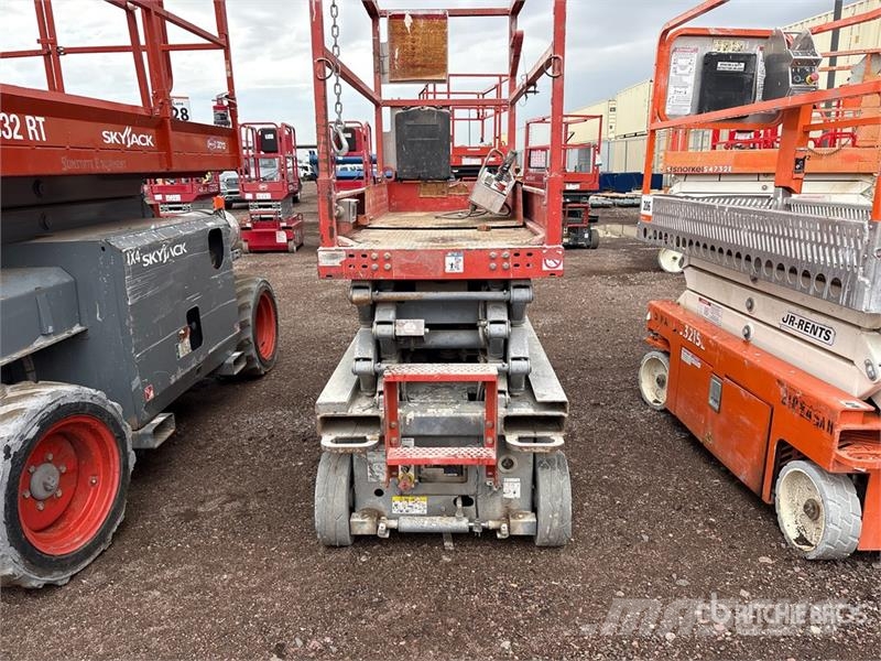 SkyJack SJIII3219 Electric Scissor Lift رافعات مقصية الشكل