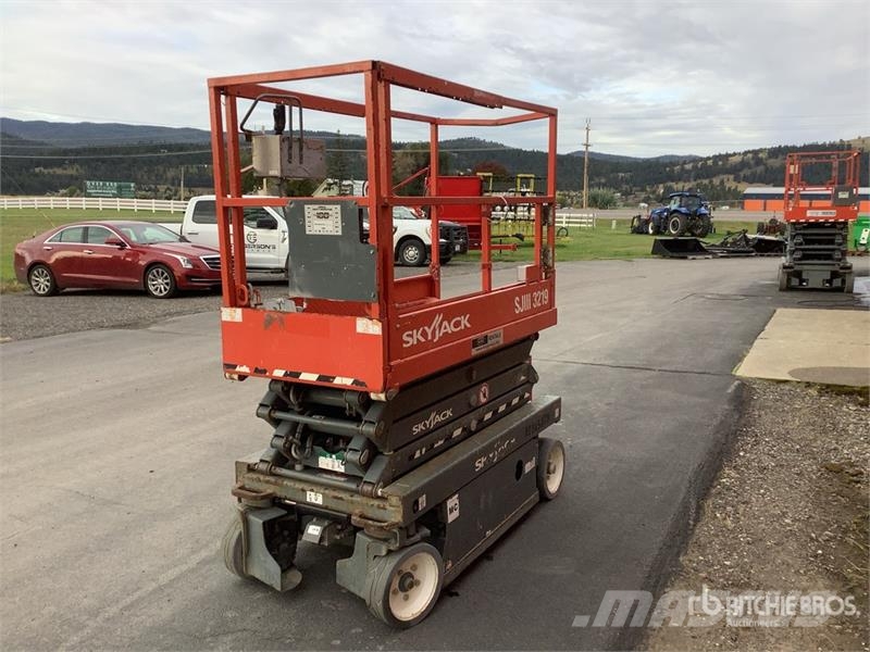 SkyJack SJIII3219 Electric Scissor Lift Scissor lifts