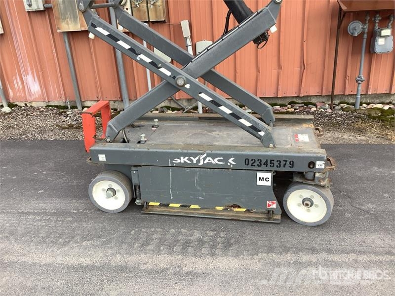 SkyJack SJIII3219 Electric Scissor Lift Scissor lifts